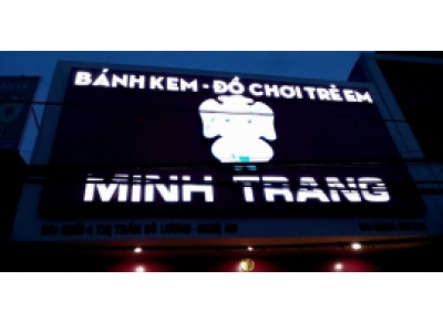Bảng hiệu quảng cáo bánh kem Minh Trang