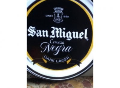 Hộp đèn quảng cáo của bia San Miguel
