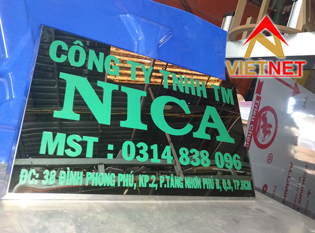 Bảng tên inox ăn mòn cho công ty NICA
