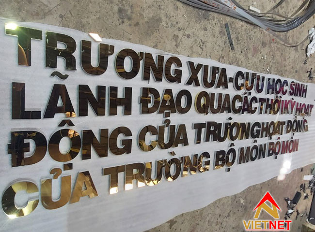 chu-inox-vang-truong-xua-2