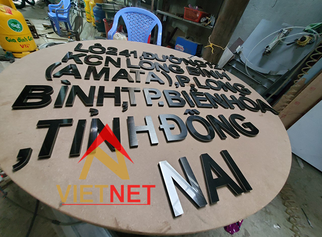 Bộ chữ nổi inox đen mờ cho công ty tại Đồng Nai