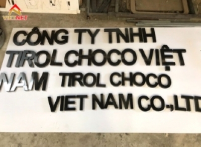 Chữ inox đen công ty Tirol Choco