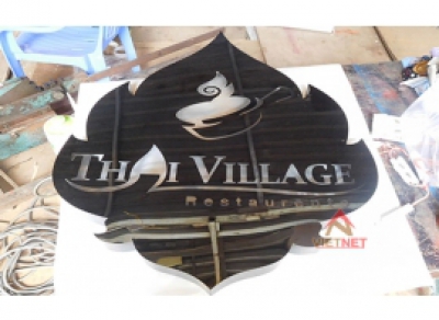 Hộp đèn quảng cáo nhà hàng Thai Village