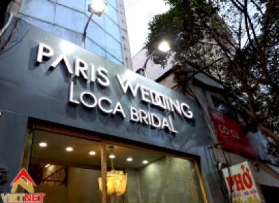 Chữ nổi bảng hiệu tiệm áo cưới Paris Wedding