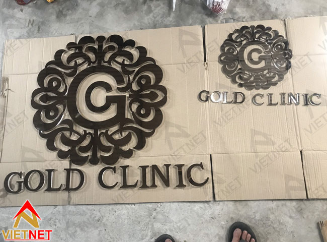 logo-inox-đen-gold-clinic-1
